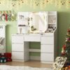 Coiffeuse avec Éclairage LED TRIUMPHKEY, 7 Tiroirs, 4 Étagères, Grand Meuble de Rangement pour Maquillage (Blanc, 110x40x139 cm)